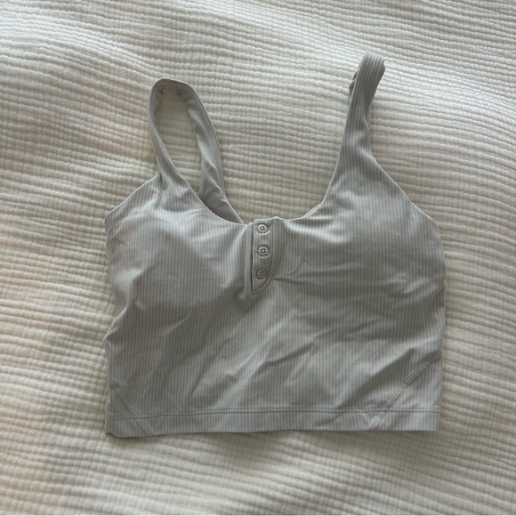 Lululemon tank - Picture 1 of 3